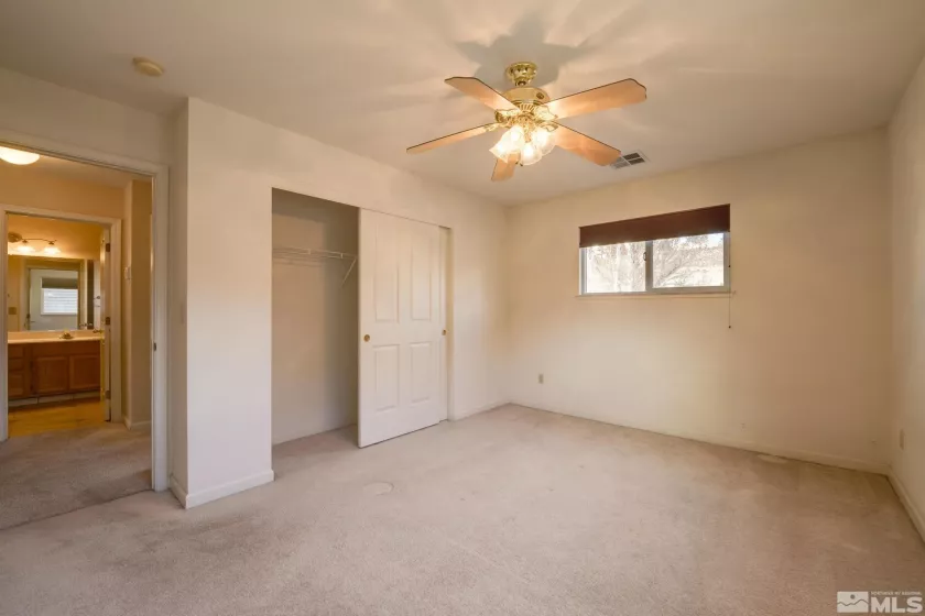 1685 Southview, Sparks, Nevada 89436, 5 Bedrooms Bedrooms, ,3 BathroomsBathrooms,Residential,Residential,Southview,250001290