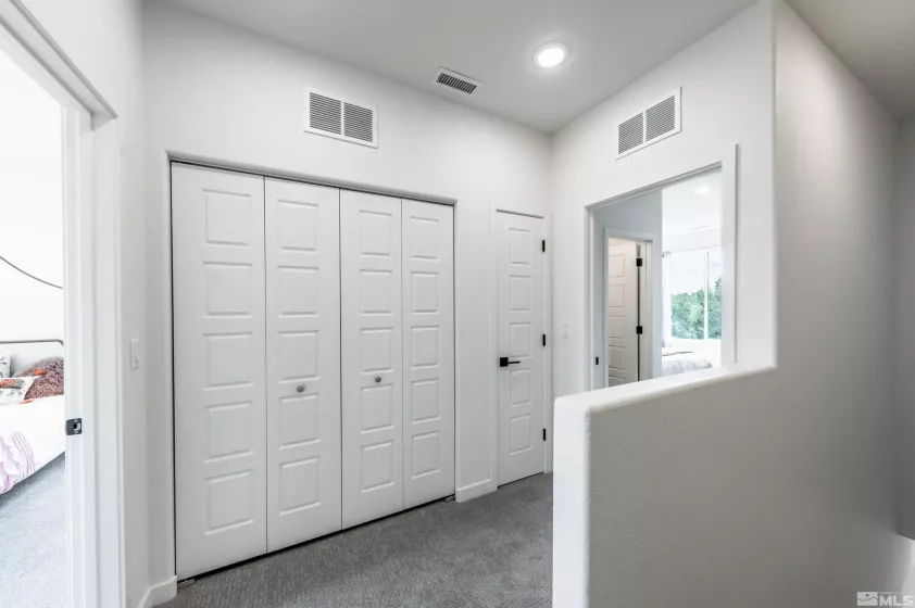 130 Rissone, Reno, Nevada 89503, 2 Bedrooms Bedrooms, ,4 BathroomsBathrooms,Residential,Residential,Rissone,250001311