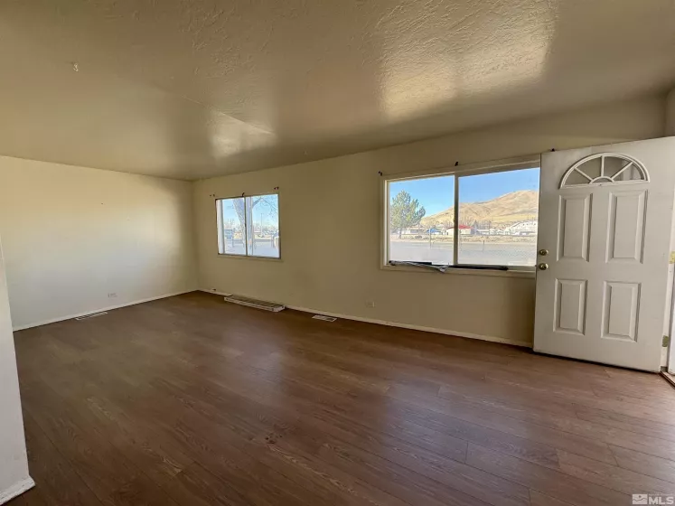 121 Haskell, Winnemucca, Nevada 89445, 2 Bedrooms Bedrooms, ,1 BathroomBathrooms,Residential,Residential,Haskell,250001089