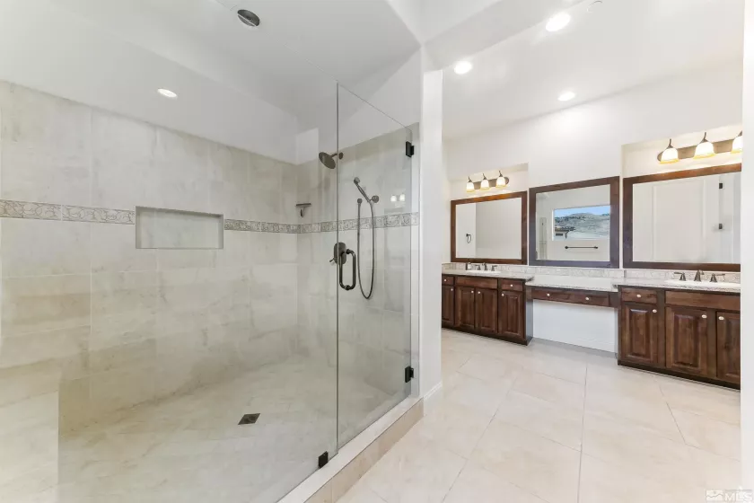 6250 Vista Montagna, Reno, Nevada 89519, 4 Bedrooms Bedrooms, ,4 BathroomsBathrooms,Residential,Residential,Vista Montagna,250001097