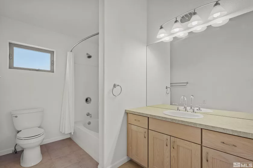 2330 Hillcrest, Fernley, Nevada 89408, 2 Bedrooms Bedrooms, ,3 BathroomsBathrooms,Residential,Residential,Hillcrest,250000577