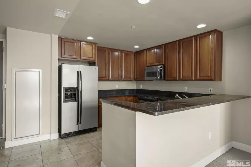 50 Sierra, Reno, Nevada 89501, 1 Bedroom Bedrooms, ,1 BathroomBathrooms,Residential,Residential,Sierra,250000198