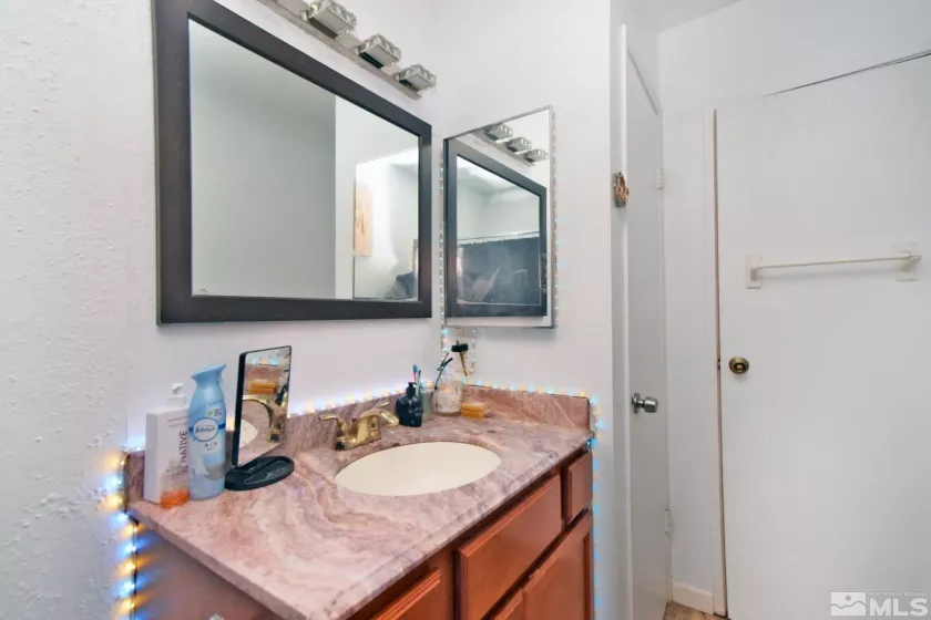 4608 Neil Rd Blg 15, Reno, Nevada 89502, 1 Bedroom Bedrooms, ,1 BathroomBathrooms,Residential,Residential,Neil Rd Blg 15,250000215