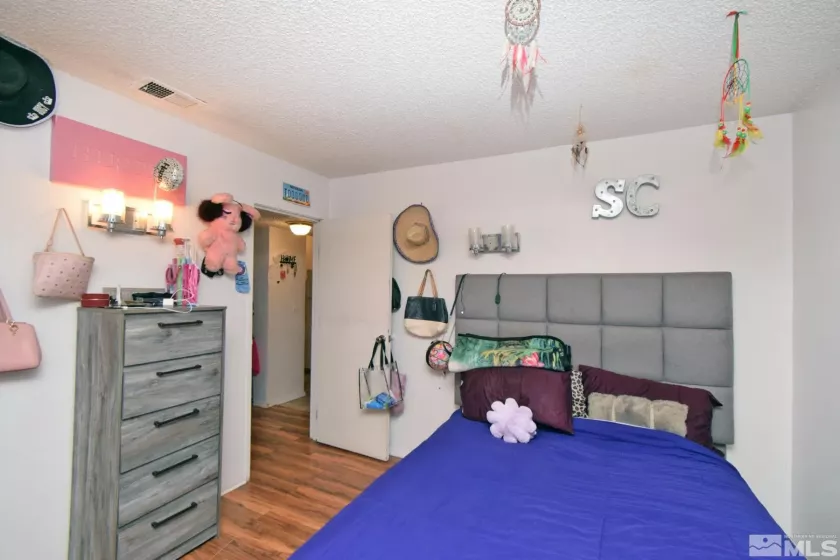 4608 Neil Rd Blg 15, Reno, Nevada 89502, 1 Bedroom Bedrooms, ,1 BathroomBathrooms,Residential,Residential,Neil Rd Blg 15,250000215