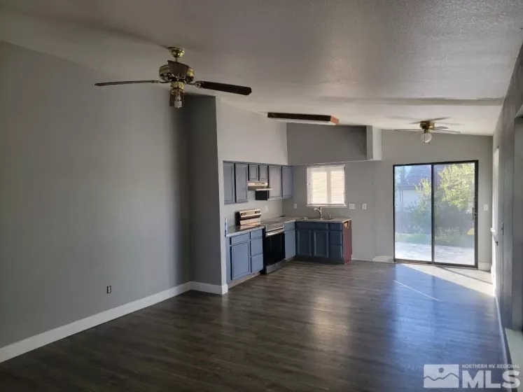6769 Peppermint, Reno, Nevada 89506, 3 Bedrooms Bedrooms, ,2 BathroomsBathrooms,Residential,Residential,Peppermint,240015366