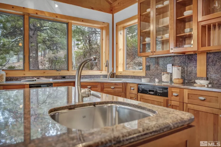 54 Bennington, Reno, Nevada 89511, 4 Bedrooms Bedrooms, ,4 BathroomsBathrooms,Residential,Residential,Bennington,240015507