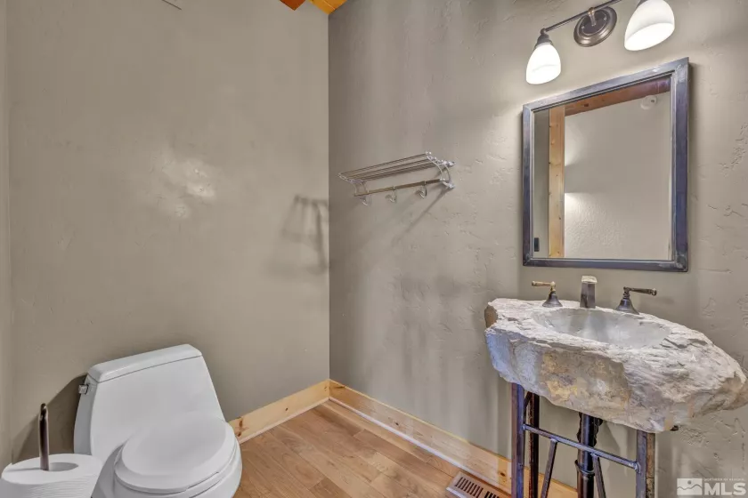 54 Bennington, Reno, Nevada 89511, 4 Bedrooms Bedrooms, ,4 BathroomsBathrooms,Residential,Residential,Bennington,240015507