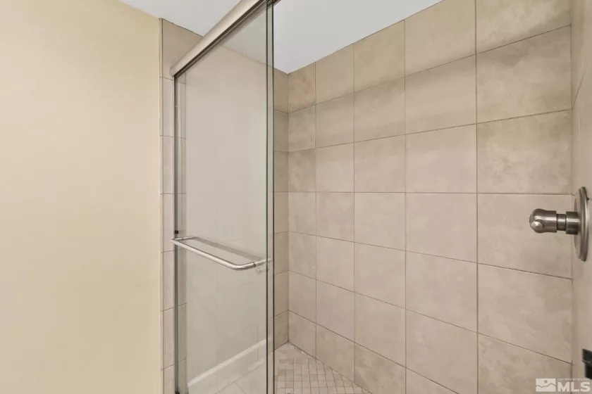 450 Arlington, Reno, Nevada 89503, 2 Bedrooms Bedrooms, ,2 BathroomsBathrooms,Residential,Residential,Arlington,240015340