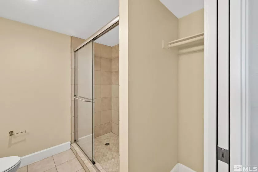 450 Arlington, Reno, Nevada 89503, 2 Bedrooms Bedrooms, ,2 BathroomsBathrooms,Residential,Residential,Arlington,240015340