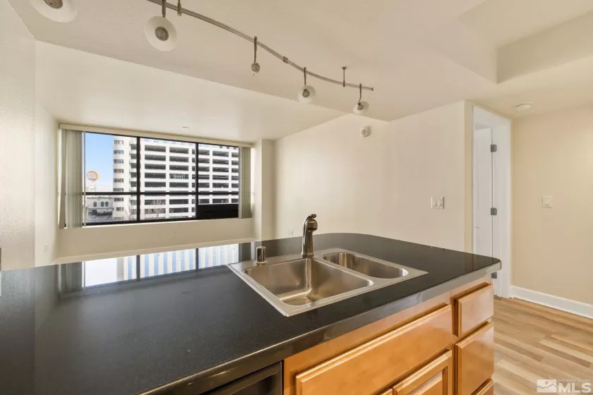 450 Arlington, Reno, Nevada 89503, 2 Bedrooms Bedrooms, ,2 BathroomsBathrooms,Residential,Residential,Arlington,240015340