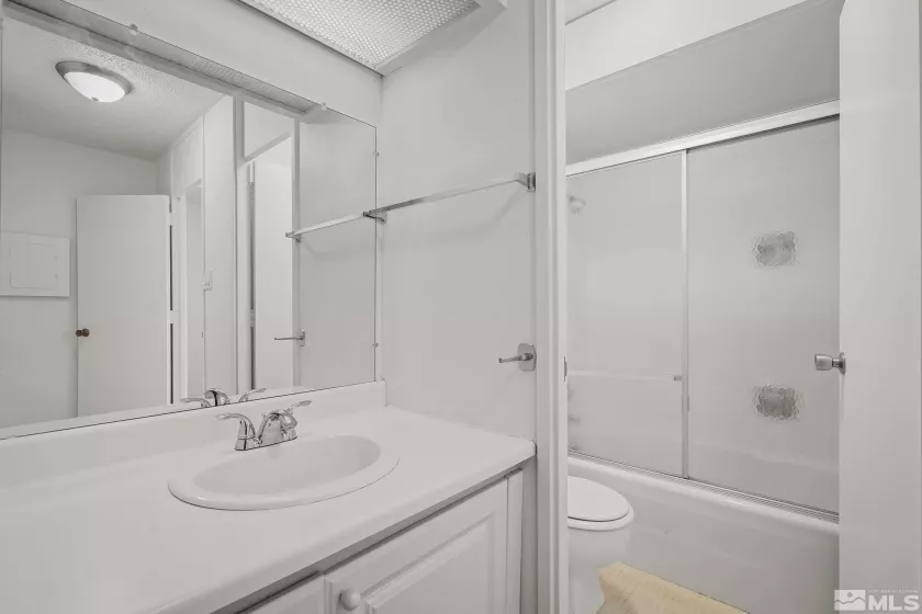 100 Arlington, Reno, Nevada 89501, ,1 BathroomBathrooms,Residential,Residential,Arlington,240015400