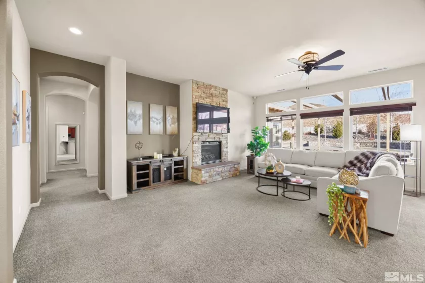 12040 Anthem, Sparks, Nevada 89441, 4 Bedrooms Bedrooms, ,3 BathroomsBathrooms,Residential,Residential,Anthem,240015297