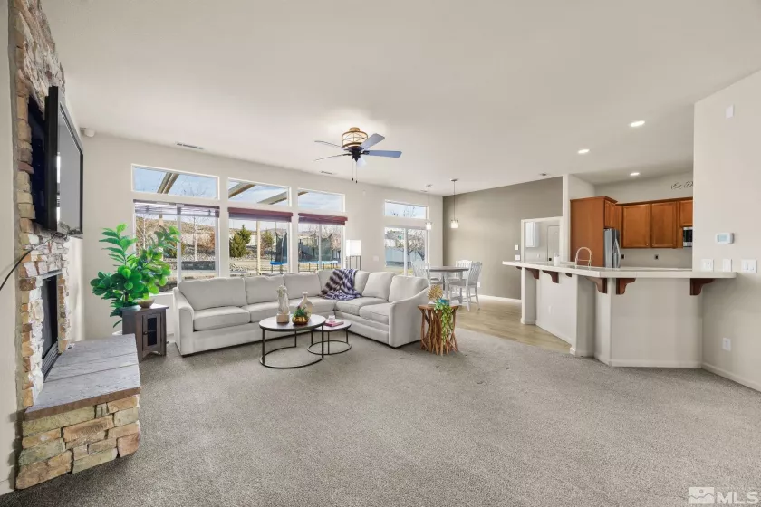 12040 Anthem, Sparks, Nevada 89441, 4 Bedrooms Bedrooms, ,3 BathroomsBathrooms,Residential,Residential,Anthem,240015297
