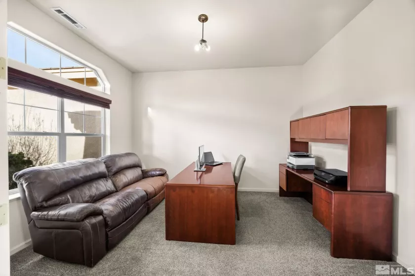 12040 Anthem, Sparks, Nevada 89441, 4 Bedrooms Bedrooms, ,3 BathroomsBathrooms,Residential,Residential,Anthem,240015297