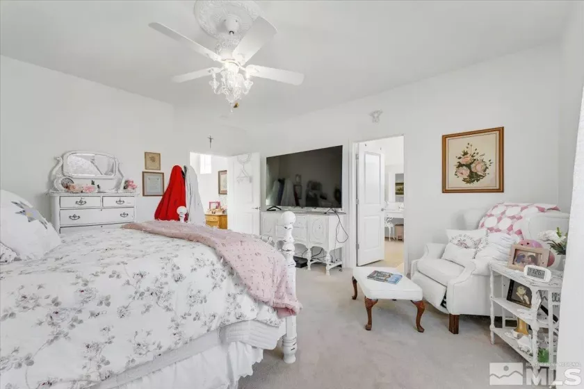 2003 Forest Grove, Sparks, Nevada 89436, 4 Bedrooms Bedrooms, ,4 BathroomsBathrooms,Residential,Residential,Forest Grove,240015163