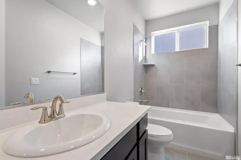 7500 Rambling Ridge, Reno, Nevada 89506, 4 Bedrooms Bedrooms, ,3 BathroomsBathrooms,Residential,Residential,Rambling Ridge,240015272