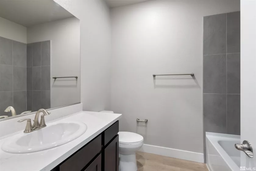 7500 Rambling Ridge, Reno, Nevada 89506, 4 Bedrooms Bedrooms, ,3 BathroomsBathrooms,Residential,Residential,Rambling Ridge,240015272