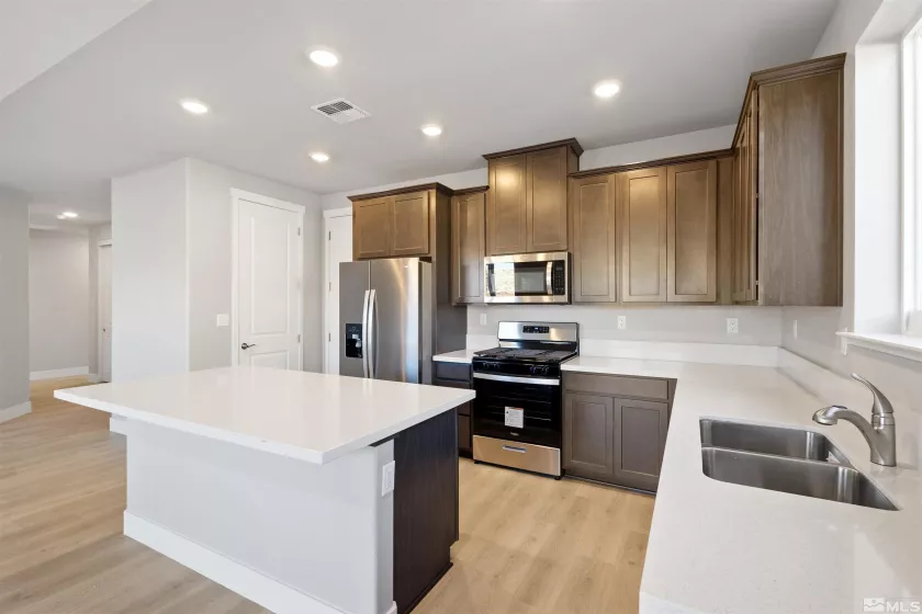 7500 Rambling Ridge, Reno, Nevada 89506, 4 Bedrooms Bedrooms, ,3 BathroomsBathrooms,Residential,Residential,Rambling Ridge,240015272
