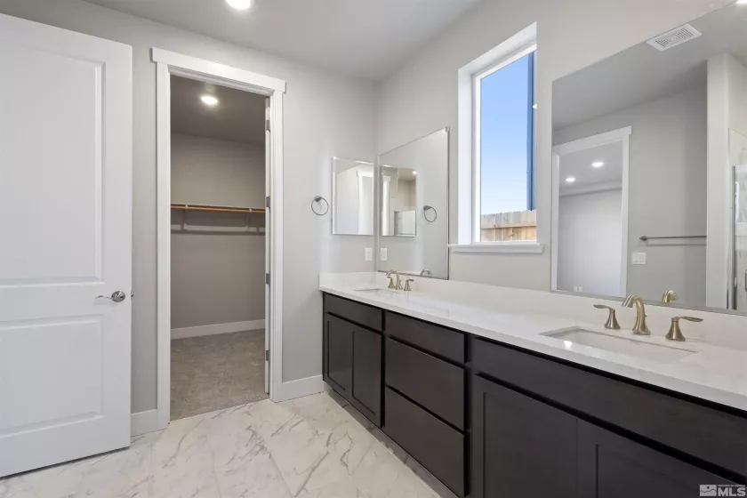 7500 Rambling Ridge, Reno, Nevada 89506, 4 Bedrooms Bedrooms, ,3 BathroomsBathrooms,Residential,Residential,Rambling Ridge,240015272
