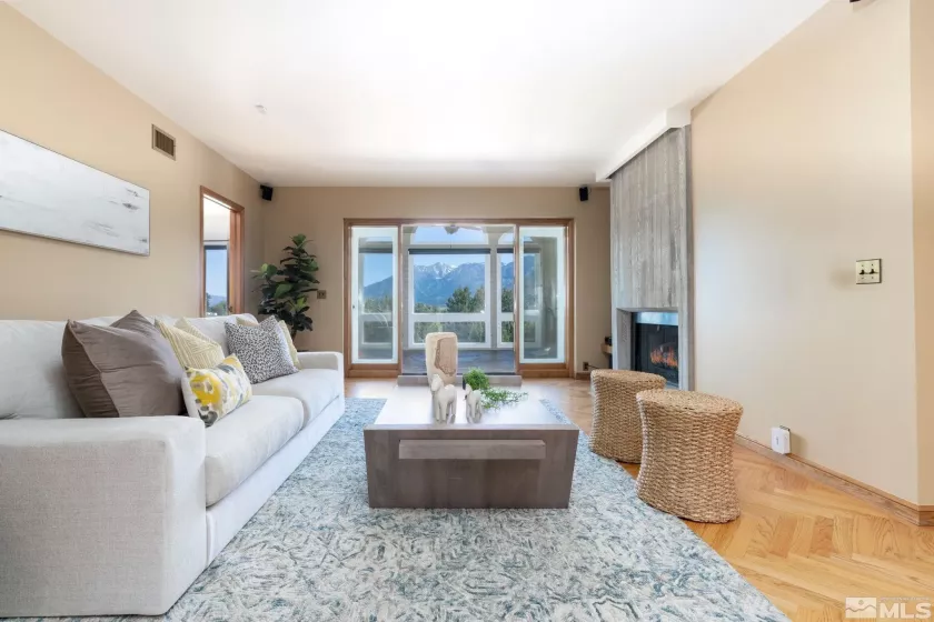 380 Genoa, Minden, Nevada 89423, 6 Bedrooms Bedrooms, ,6 BathroomsBathrooms,Residential,Residential,Genoa,240015082