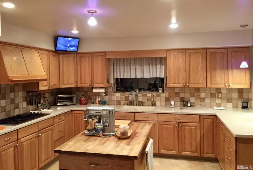 3678 Brighton, Reno, Nevada 89509, 3 Bedrooms Bedrooms, ,2 BathroomsBathrooms,Residential,Residential,Brighton,240014901
