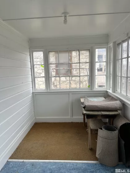 Entry/Foyer