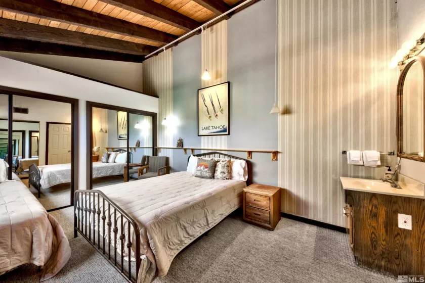 46 Chalet, Stateline, Nevada 89449, 4 Bedrooms Bedrooms, ,3 BathroomsBathrooms,Residential,Residential,Chalet,240014729
