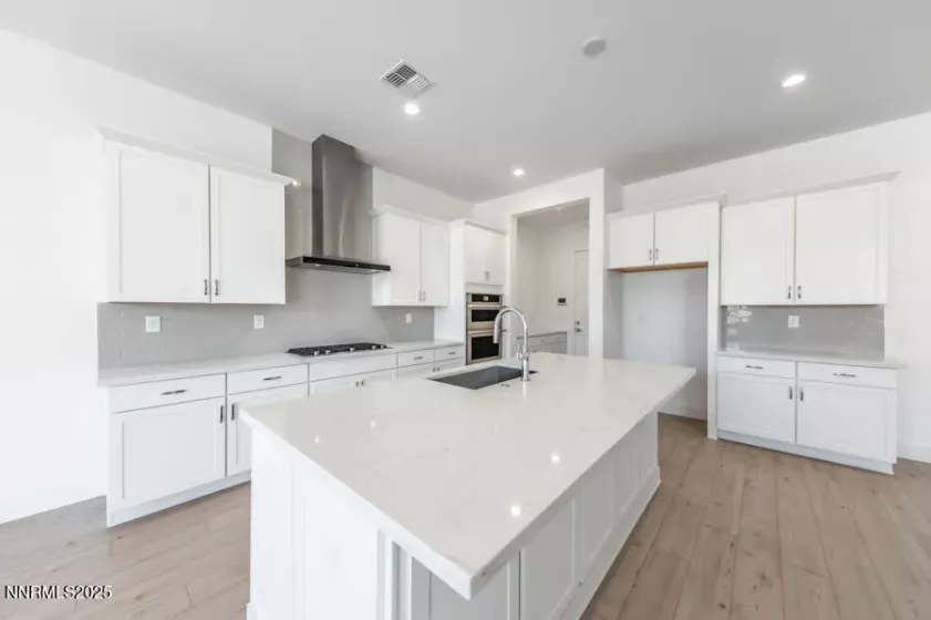 7525 Carpathia, Sparks, Nevada 89436, 4 Bedrooms Bedrooms, ,3 BathroomsBathrooms,Residential,Residential,Carpathia,240014727