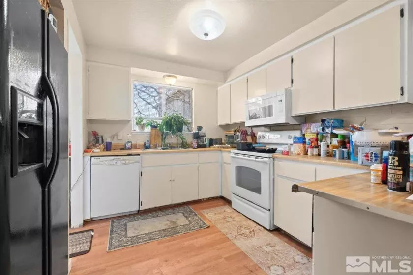 1321 Ashby, Carson City, Nevada 89701, 3 Bedrooms Bedrooms, ,2 BathroomsBathrooms,Residential,Residential,Ashby,240014690