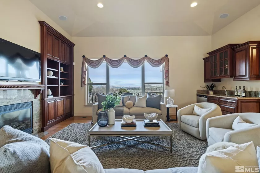 1850 Foothill, Reno, Nevada 89511, 5 Bedrooms Bedrooms, ,4 BathroomsBathrooms,Residential,Residential,Foothill,240014598