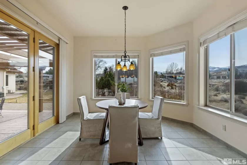 1850 Foothill, Reno, Nevada 89511, 5 Bedrooms Bedrooms, ,4 BathroomsBathrooms,Residential,Residential,Foothill,240014598