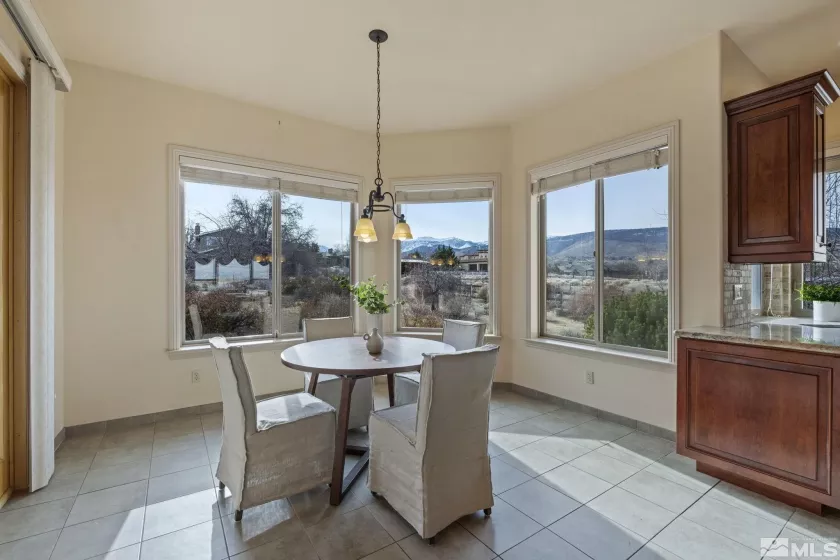 1850 Foothill, Reno, Nevada 89511, 5 Bedrooms Bedrooms, ,4 BathroomsBathrooms,Residential,Residential,Foothill,240014598