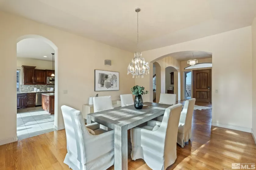 1850 Foothill, Reno, Nevada 89511, 5 Bedrooms Bedrooms, ,4 BathroomsBathrooms,Residential,Residential,Foothill,240014598