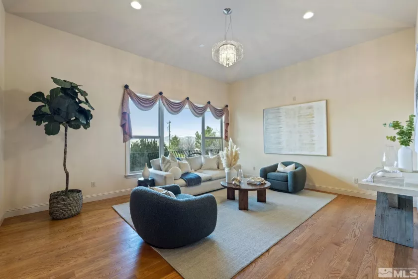 1850 Foothill, Reno, Nevada 89511, 5 Bedrooms Bedrooms, ,4 BathroomsBathrooms,Residential,Residential,Foothill,240014598