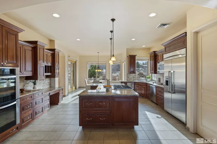 1850 Foothill, Reno, Nevada 89511, 5 Bedrooms Bedrooms, ,4 BathroomsBathrooms,Residential,Residential,Foothill,240014598