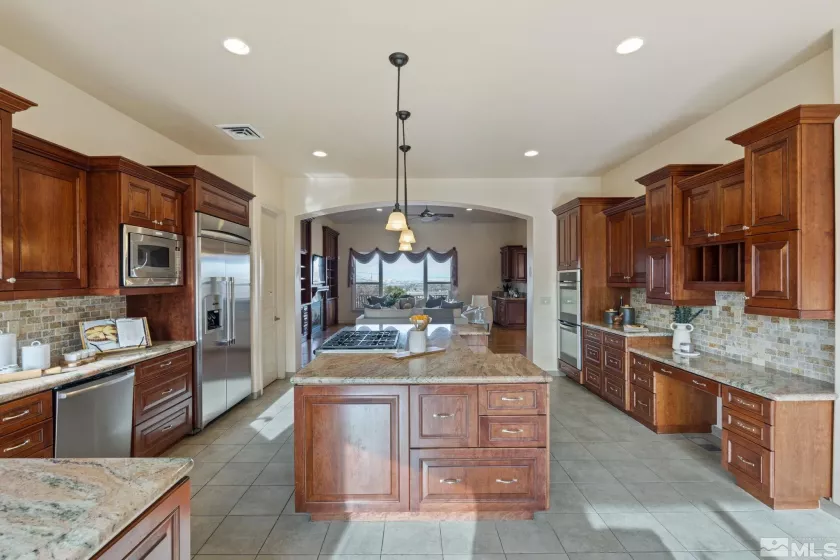 1850 Foothill, Reno, Nevada 89511, 5 Bedrooms Bedrooms, ,4 BathroomsBathrooms,Residential,Residential,Foothill,240014598