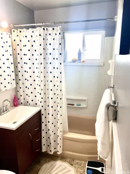 1945 4th, Sparks, Nevada 89431, 2 Bedrooms Bedrooms, ,1 BathroomBathrooms,Residential,Residential,4th,240013763