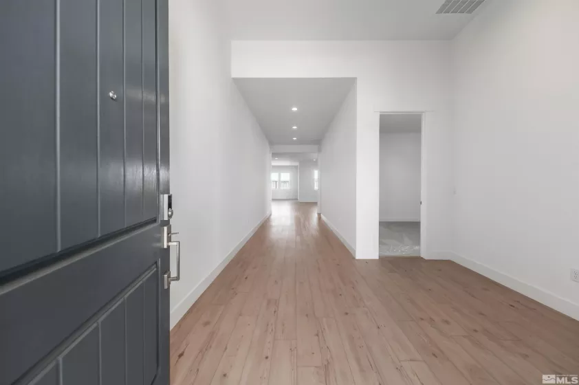 11565 Vinegar Peak, Sparks, Nevada 89441, 4 Bedrooms Bedrooms, ,4 BathroomsBathrooms,Residential,Residential,Vinegar Peak,240013620