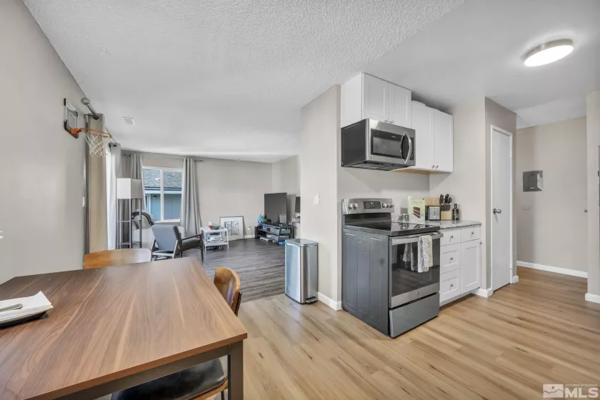 4602 Neil, Reno, Nevada 89502, 2 Bedrooms Bedrooms, ,1 BathroomBathrooms,Residential,Residential,Neil,240012453