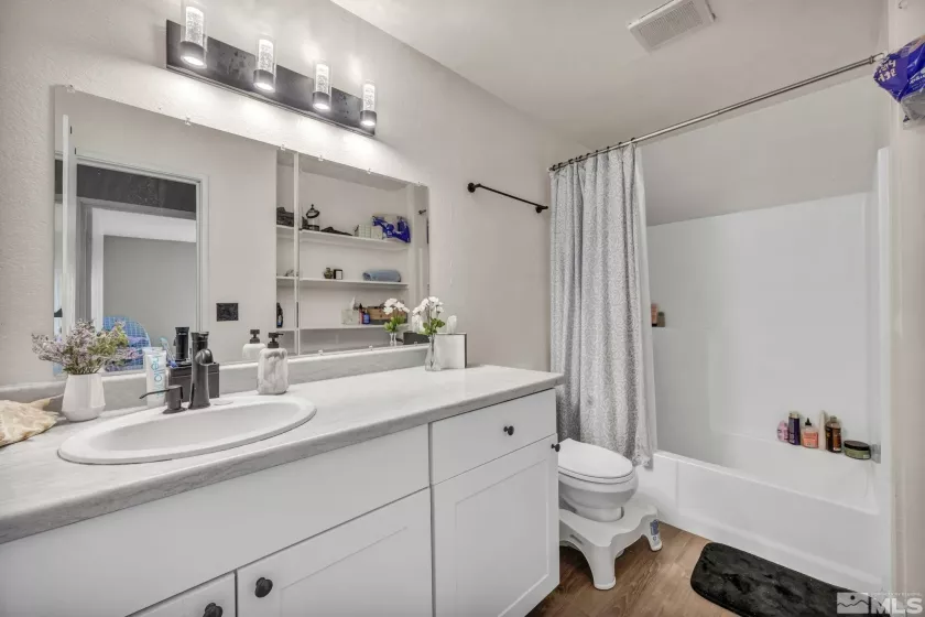 4602 Neil, Reno, Nevada 89502, 2 Bedrooms Bedrooms, ,1 BathroomBathrooms,Residential,Residential,Neil,240012453