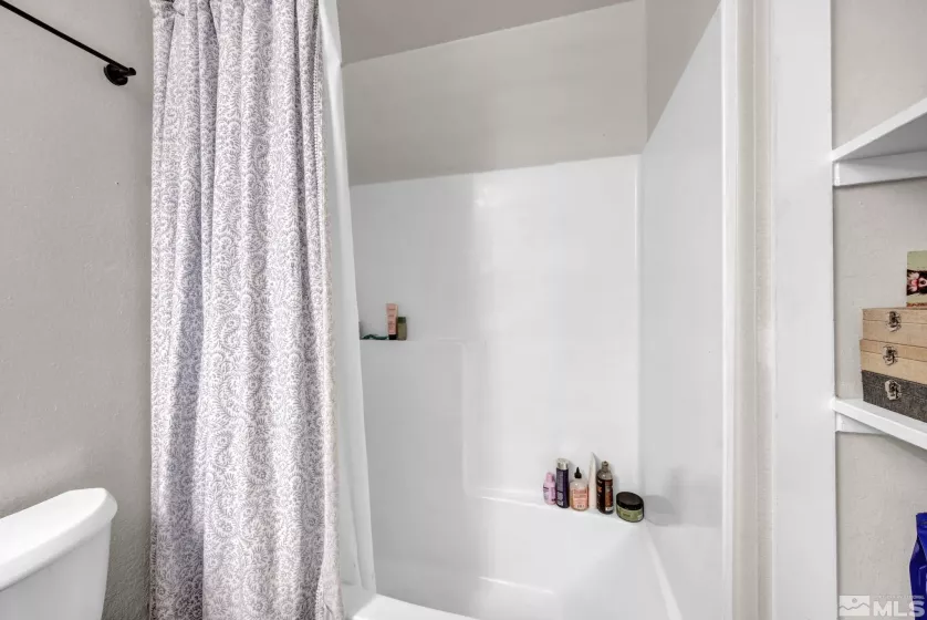 4602 Neil, Reno, Nevada 89502, 2 Bedrooms Bedrooms, ,1 BathroomBathrooms,Residential,Residential,Neil,240012453