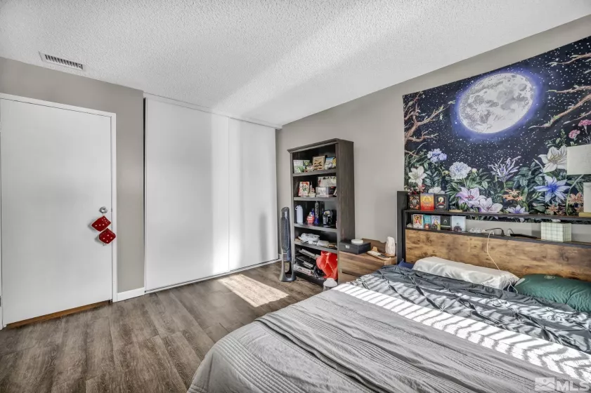 4602 Neil, Reno, Nevada 89502, 2 Bedrooms Bedrooms, ,1 BathroomBathrooms,Residential,Residential,Neil,240012453