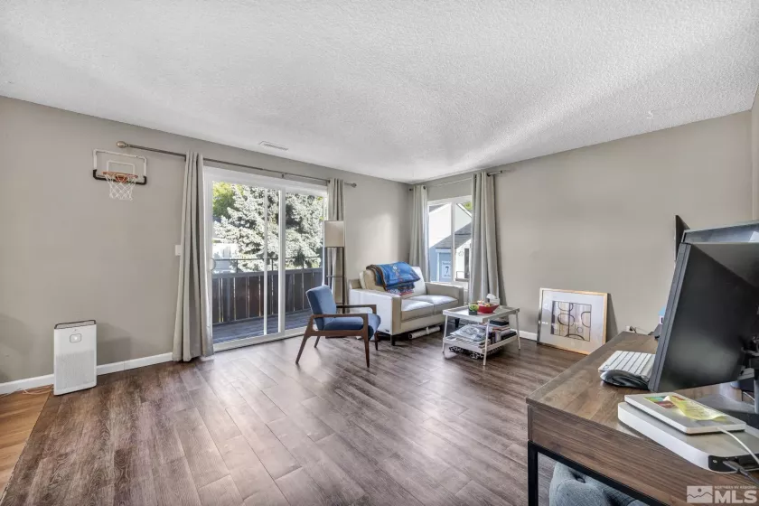4602 Neil, Reno, Nevada 89502, 2 Bedrooms Bedrooms, ,1 BathroomBathrooms,Residential,Residential,Neil,240012453