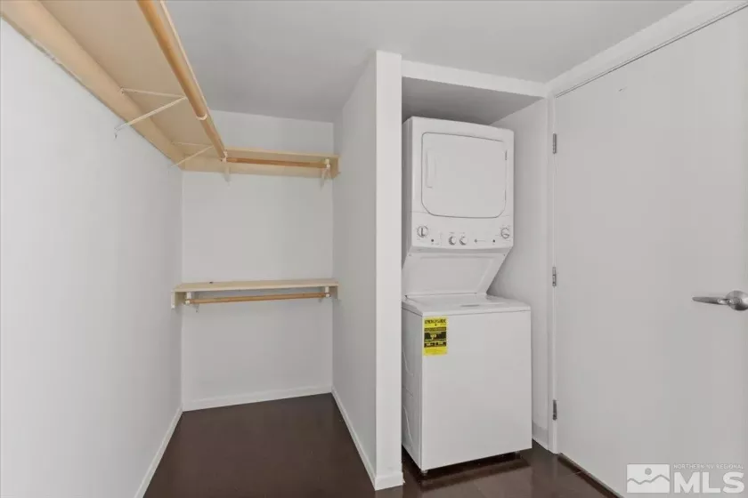 255 Sierra, Reno, Nevada 89501, 1 Bedroom Bedrooms, ,1 BathroomBathrooms,Residential,Residential,Sierra,240012466
