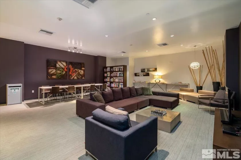 255 Sierra, Reno, Nevada 89501, 1 Bedroom Bedrooms, ,1 BathroomBathrooms,Residential,Residential,Sierra,240012466
