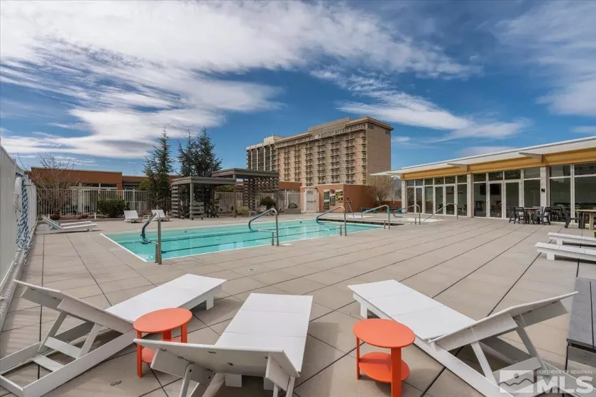 255 Sierra, Reno, Nevada 89501, 1 Bedroom Bedrooms, ,1 BathroomBathrooms,Residential,Residential,Sierra,240012466