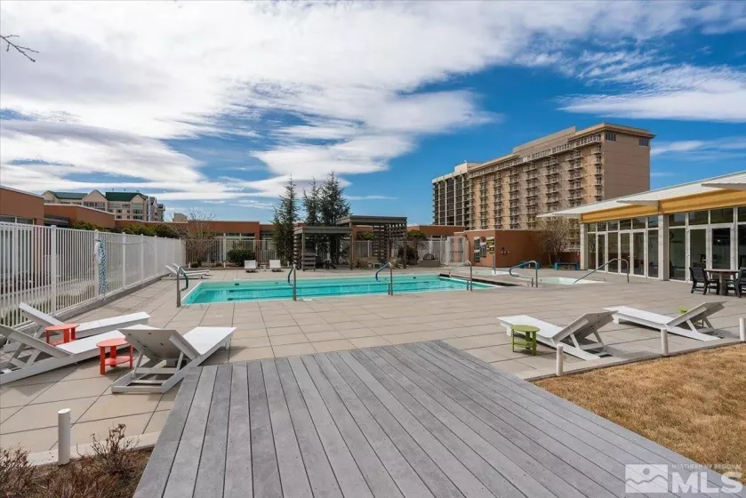 255 Sierra, Reno, Nevada 89501, 1 Bedroom Bedrooms, ,1 BathroomBathrooms,Residential,Residential,Sierra,240012466