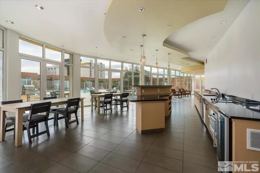 255 Sierra, Reno, Nevada 89501, 1 Bedroom Bedrooms, ,1 BathroomBathrooms,Residential,Residential,Sierra,240012466