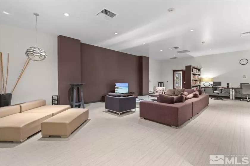 255 Sierra, Reno, Nevada 89501, 1 Bedroom Bedrooms, ,1 BathroomBathrooms,Residential,Residential,Sierra,240012466