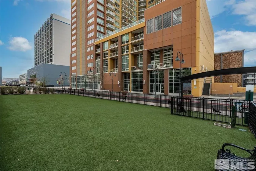 255 Sierra, Reno, Nevada 89501, 1 Bedroom Bedrooms, ,1 BathroomBathrooms,Residential,Residential,Sierra,240012466